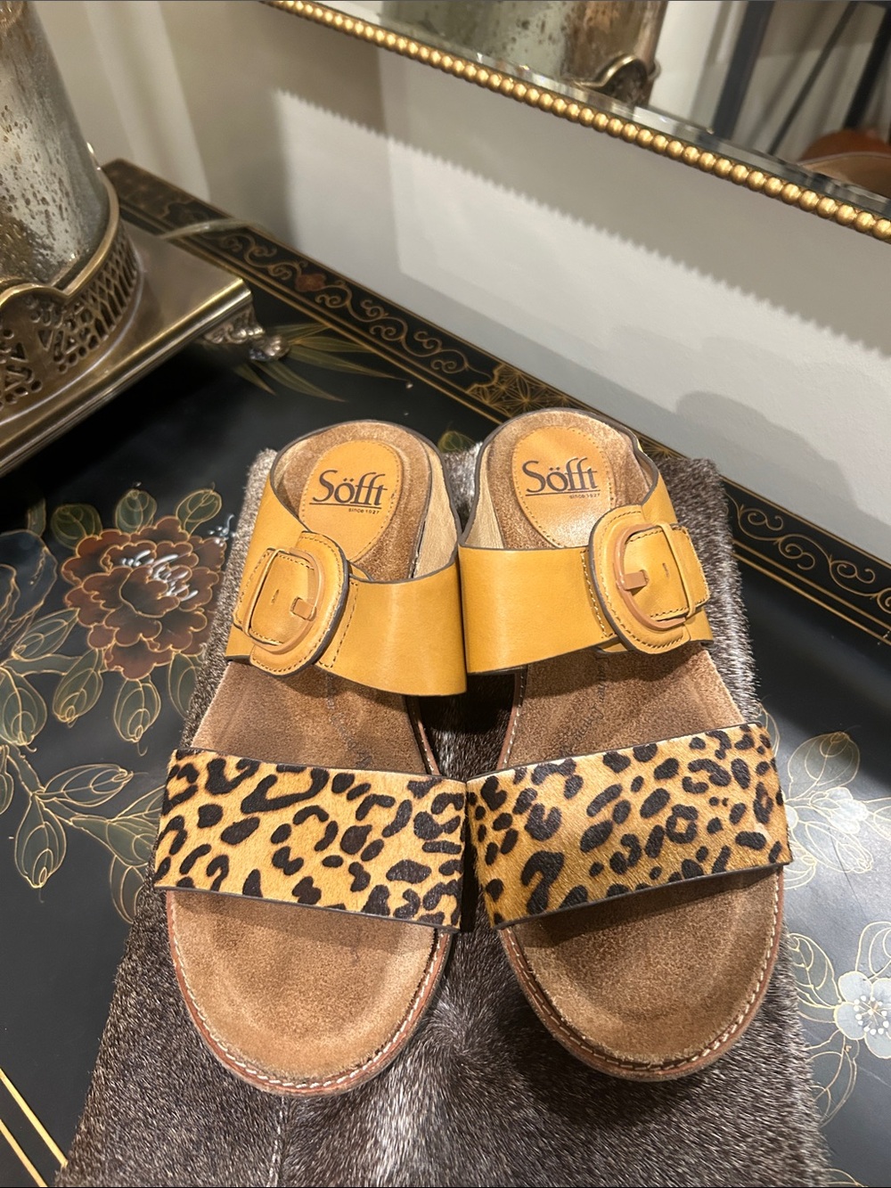 Sofft 8 Leopard Print & Yellow Slide Sandals